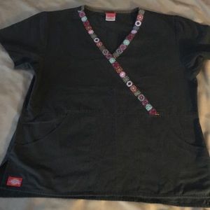 🎉2/$15🎉 Scrub tops